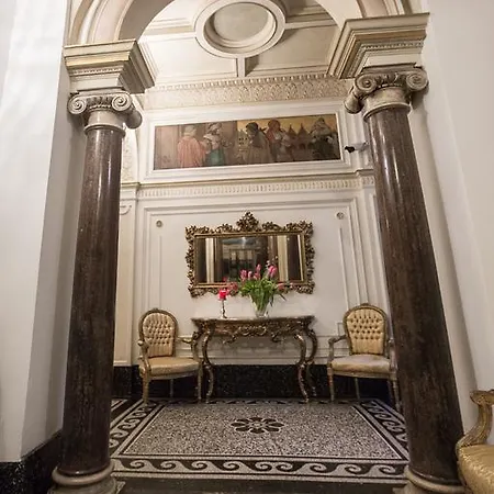 Apartament Royal By Charles Bridge View Of Saint Nicholas Church