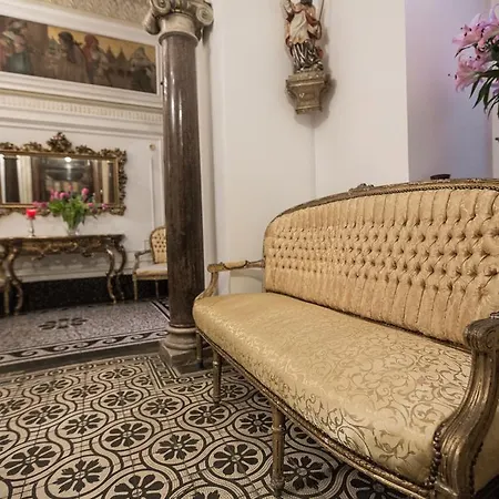 Apartment Royal Apartment By Charles Bridge View Of Saint Nicholas Church Prag